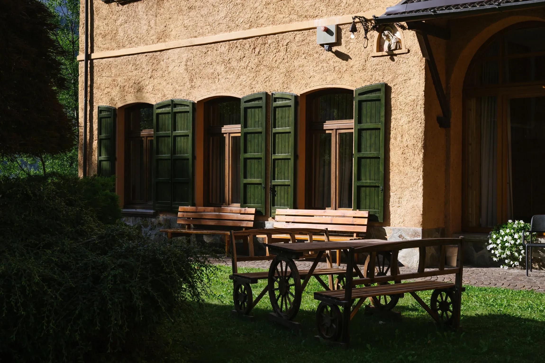 villa-luzzago-ponte-di-legno-giardino-oltrebrescia