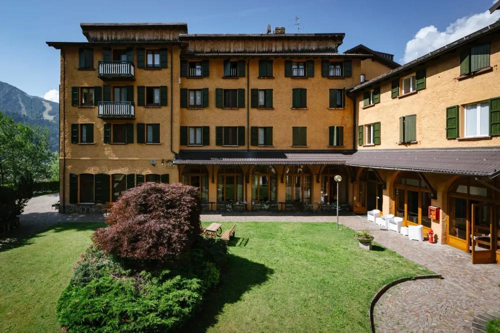 villa-luzzago-ponte-di-legno-oltrebrescia